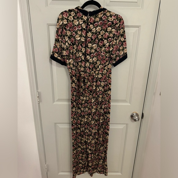 Short Sleeve Floral Jumpsuit Size 10 - Picture 8 of 16